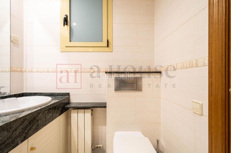 Foto e6533003-9303-4c81-baa5-2244545619af. Pis amb calefacció a Dreta de l´Eixample Barcelona