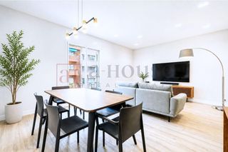Etagenwohnung in La Nova Esquerra de l´Eixample. Piso alto, recién reformado en la nova esquerra de leixample