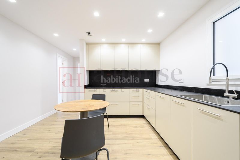 Foto 3a319da5-c02a-4bd9-a3c1-8541423fb04f. Pis a La Nova Esquerra de l´Eixample Barcelona