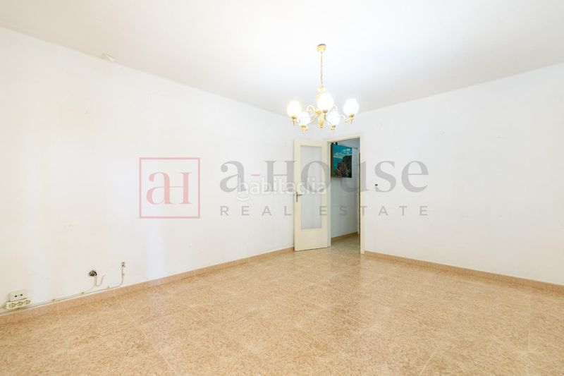 Foto f8921309-c61f-4278-b54c-cd54858c5da1. Pis a Centre Castelldefels