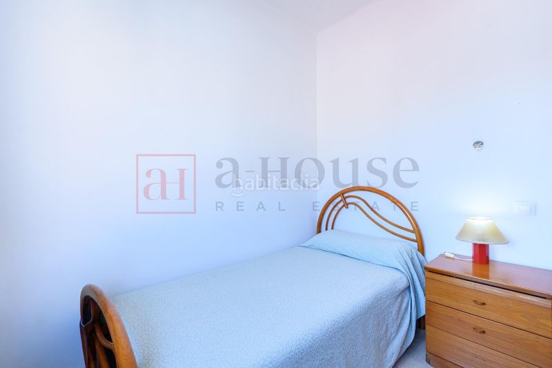 Foto 35fb8e90-6d54-49cd-8c3a-20ca17f0b91d. Àtic amb calefacció a Llefià Badalona