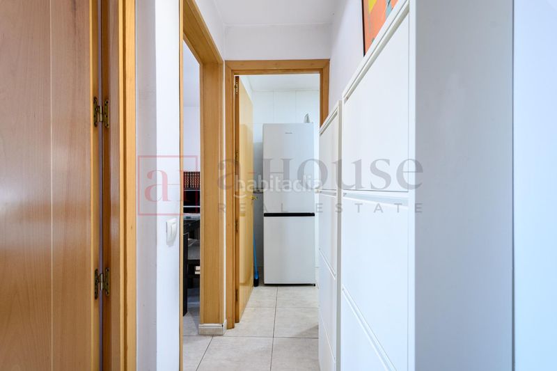 Foto 66de3ad0-60a6-4b87-a1ce-63467cc1463f. Àtic amb calefacció a Llefià Badalona