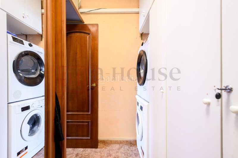 Foto c8f4309b-78ca-455f-b02f-cce0243b8942. Pis a Poblenou Barcelona