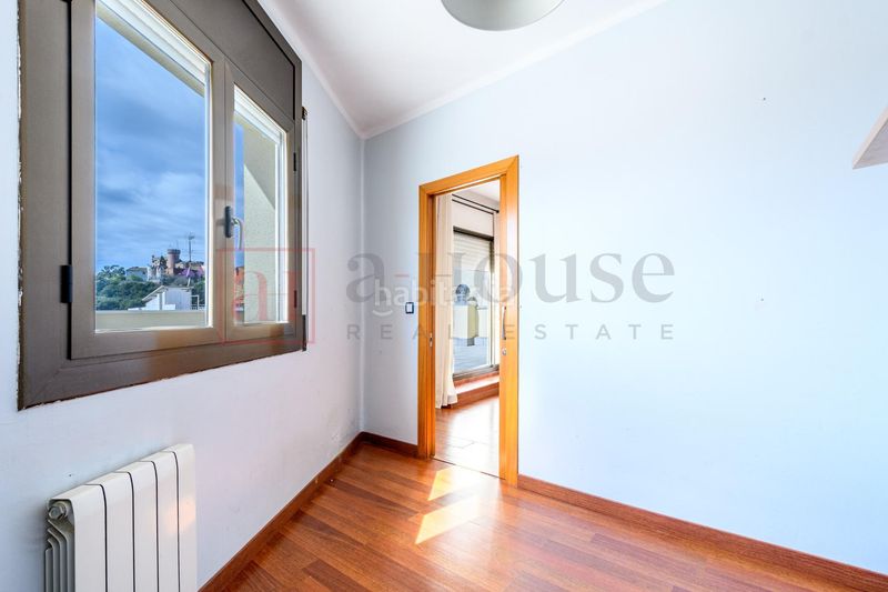 Foto 008e90cd-daf9-4047-9f09-86a2611d1af5. Àtic a Castell-Poble Vell Castelldefels