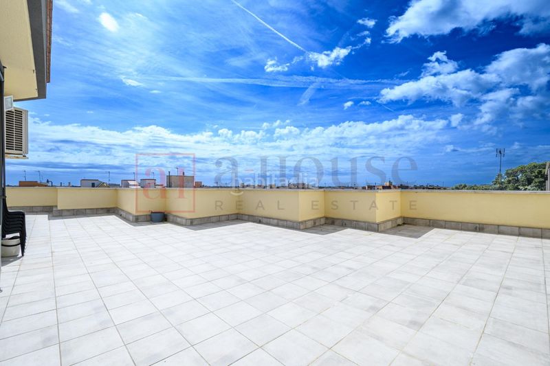 Foto 0a4d2f71-45fb-4756-b9ab-ce7eb143f3bb. Àtic a Castell-Poble Vell Castelldefels