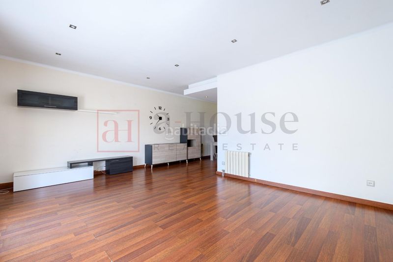 Foto 89fb4b80-793e-4510-98e8-db54843c00df. Àtic a Castell-Poble Vell Castelldefels