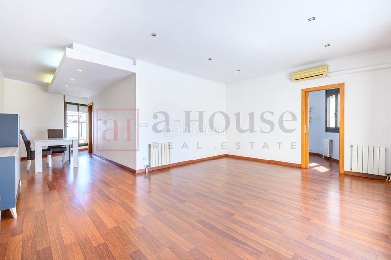 Foto b130a539-0564-4e94-86bf-573942b0c52c. Àtic a Castell-Poble Vell Castelldefels