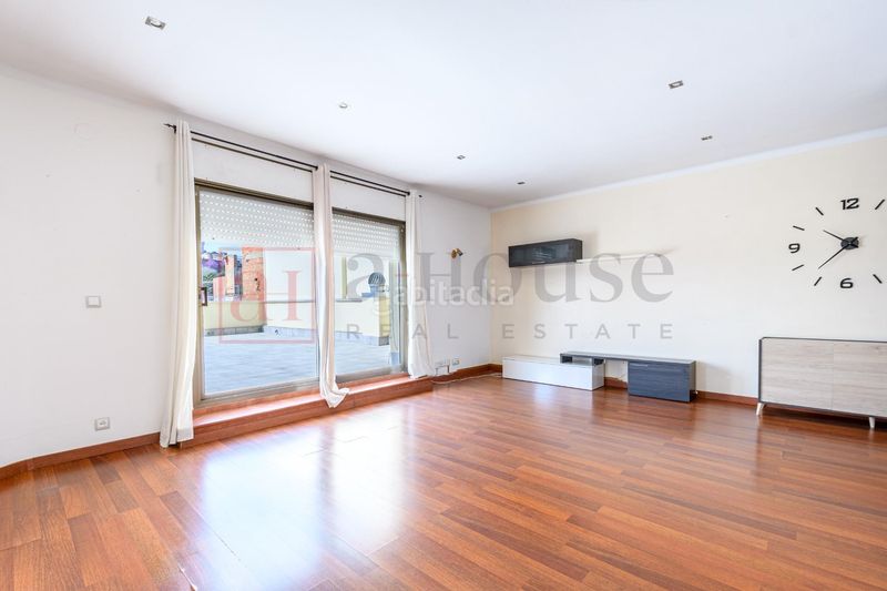 Foto dc93b012-adce-4abb-8515-9eca5193831f. Àtic a Castell-Poble Vell Castelldefels