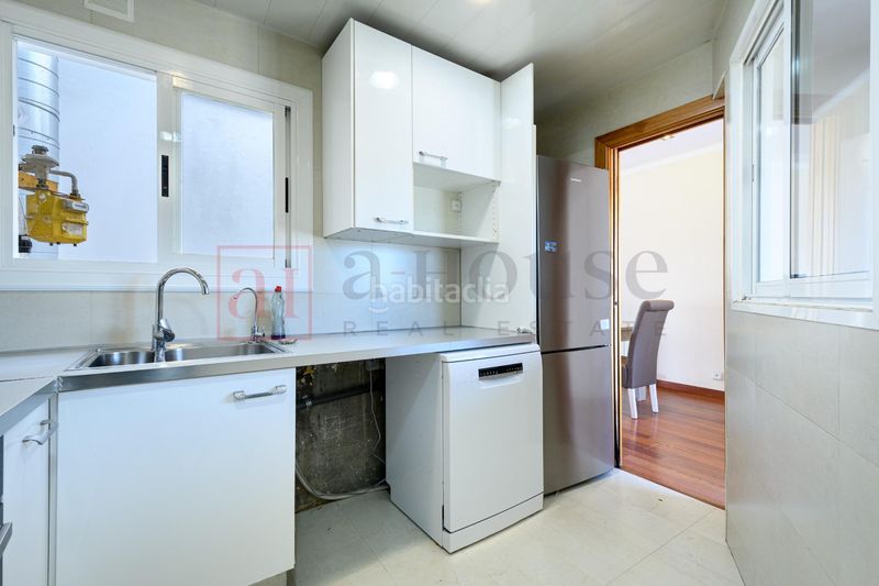 Foto f494dc12-2760-4df8-bca3-f8e2a982b01b. Àtic a Castell-Poble Vell Castelldefels