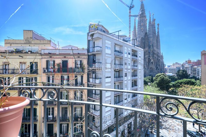 Foto 00927152-2c29-48db-9862-6c506056f6f8. Pis a Sagrada Família Barcelona