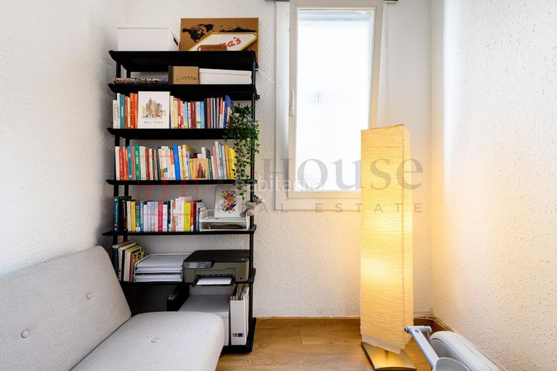 Foto 313cd3f7-7475-4193-81bf-4890b57f1608. Pis a Sagrada Família Barcelona