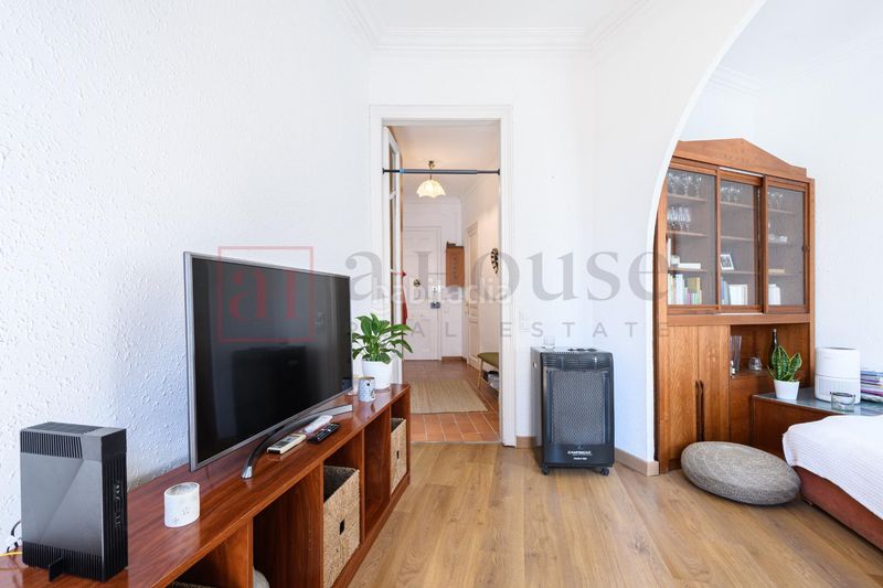 Foto 5bd18505-3776-490d-8cd4-7e8d8c50b02c. Pis a Sagrada Família Barcelona