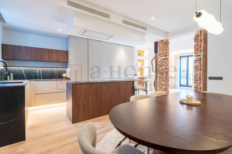 Foto 054df49e-fcdc-4701-9e7c-57f99597d728. Pis a Justicia-Chueca Madrid