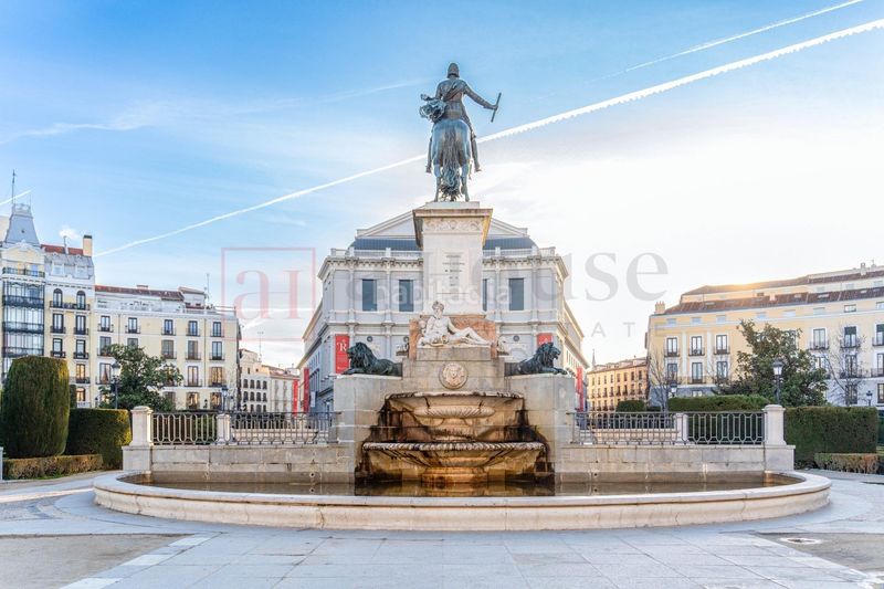 Foto 461f103c-9584-41f2-a2d2-2f7b411e6b07. Pis a Justicia-Chueca Madrid