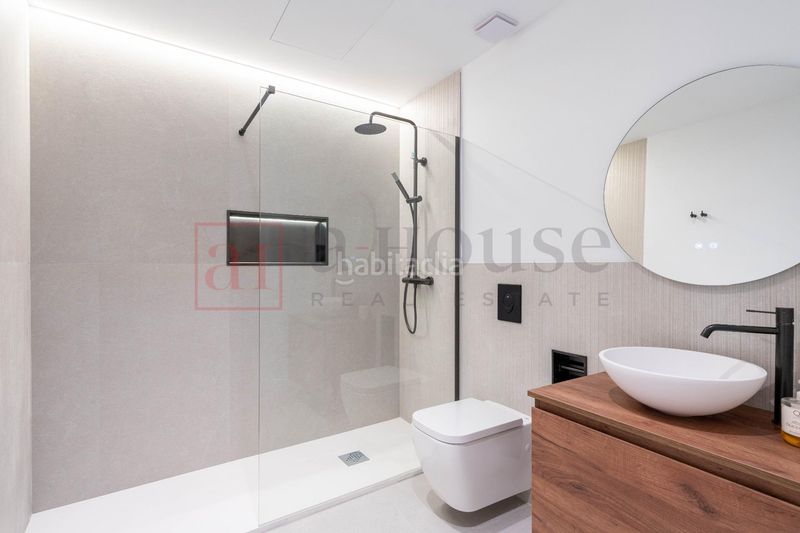 Foto c7bf2d54-70a9-404e-93d3-62c5ae805e94. Pis a Justicia-Chueca Madrid