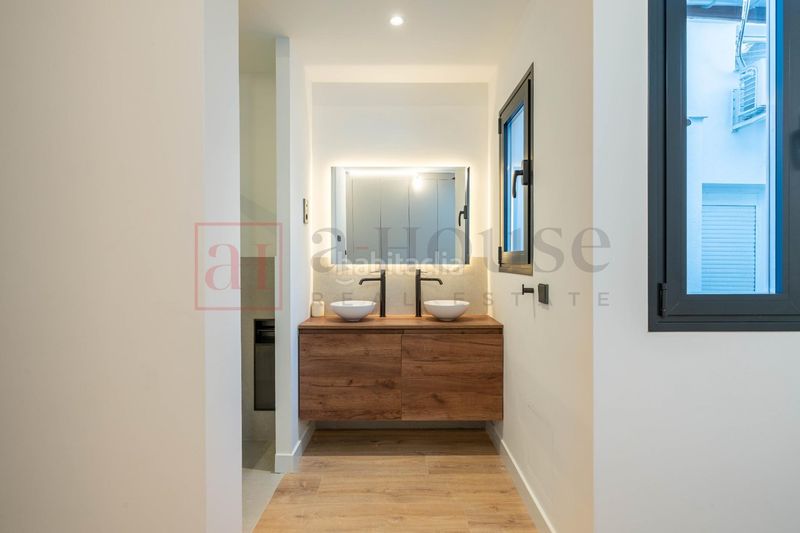 Foto dcd0382d-e4f5-48c4-93ee-11b7e02ec5aa. Pis a Justicia-Chueca Madrid