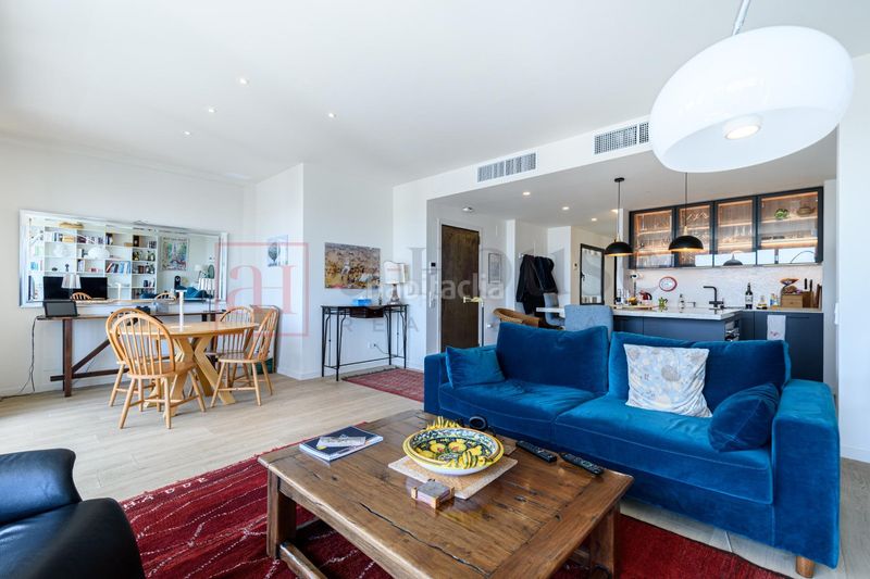 Foto f64abdbd-da8e-4fe7-8723-e940d8d50ee5. Pis amb aparcament a Pedralbes Barcelona