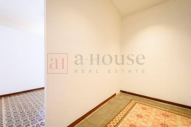 Foto 34f49c7a-c04f-44c9-9484-2aafb9b6f5c9. Pis a Dreta de l´Eixample Barcelona