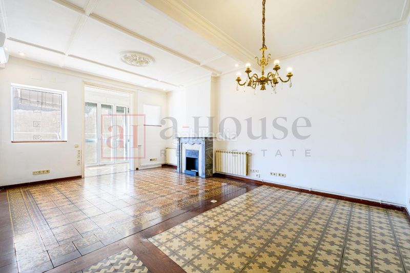 Foto 5b4e9cdc-cc96-44a1-9969-b0b1c5ebce3a. Pis a Dreta de l´Eixample Barcelona