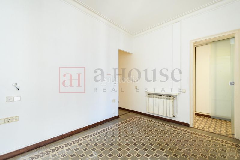 Foto 79374582-f163-47d2-b1a2-d5211cb66182. Pis a Dreta de l´Eixample Barcelona