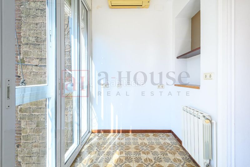 Foto c690b94a-0223-442c-9dc1-ec501f131c8d. Pis a Dreta de l´Eixample Barcelona