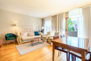 Etagenwohnung  Carrer carrer mallorca. Piso reformado con balcón y vistas a la sagrada familia