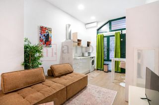 Ground floor  Calle calle general palanca. Planta baja reformada con piscina comunitaria y excelente rentab