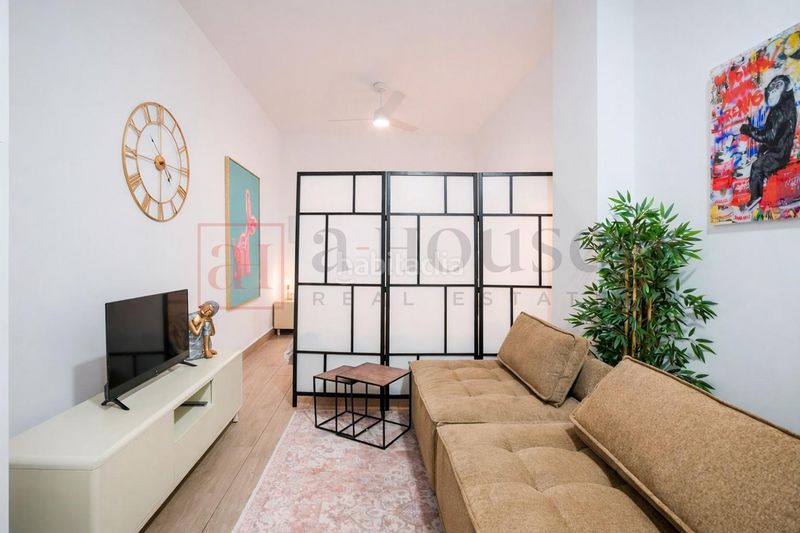 Foto 6e3ce843-3caa-4bb8-aaba-62688cc9dfb0. Planta baixa amb calefacció piscina a Delicias Madrid