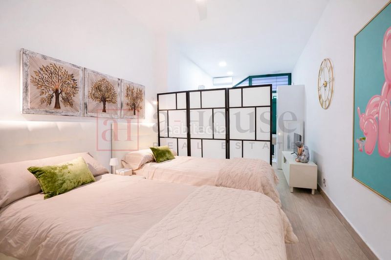 Foto 88d0fe66-7f3f-4204-a938-3390f0a7564b. Planta baixa amb calefacció piscina a Delicias Madrid