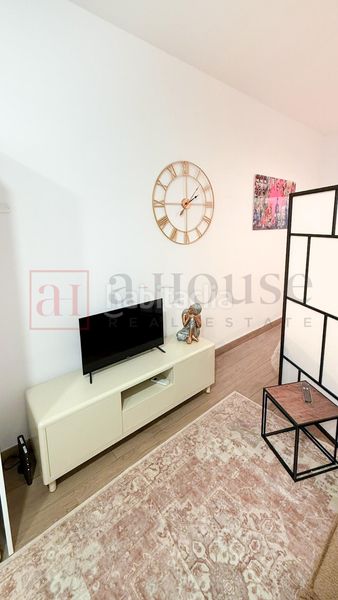 Foto d9fd3da0-2049-4636-908b-ec501878c2e7. Planta baixa amb calefacció piscina a Delicias Madrid