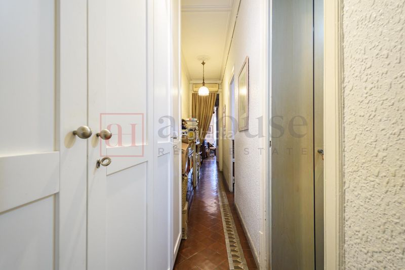 Foto c124b16d-0e8f-43bb-adf2-d40537e10701. Pis amb calefacció a Dreta de l´Eixample Barcelona