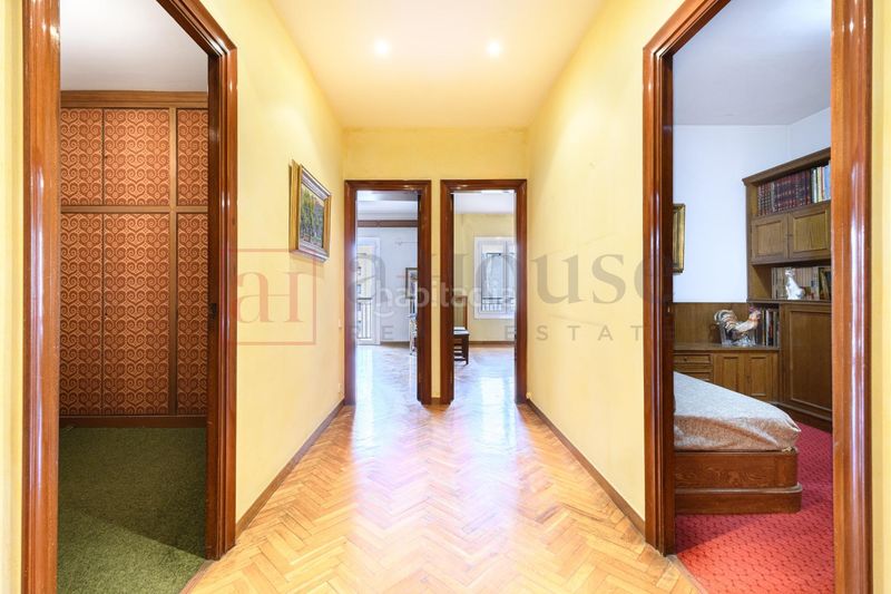 Foto 2dbbe8d8-ba8a-4017-8510-8b4afabacc94. Pis amb calefacció a La Nova Esquerra de l´Eixample Barcelona