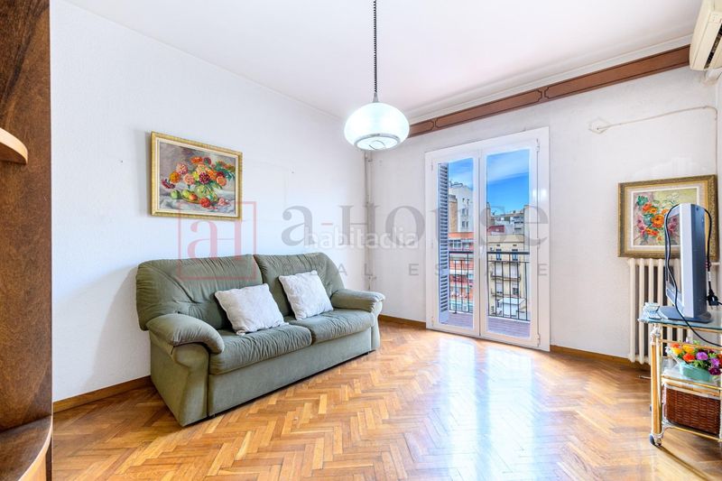 Foto 6e929d6d-c34d-4a6f-85e9-94681068ff41. Pis amb calefacció a La Nova Esquerra de l´Eixample Barcelona