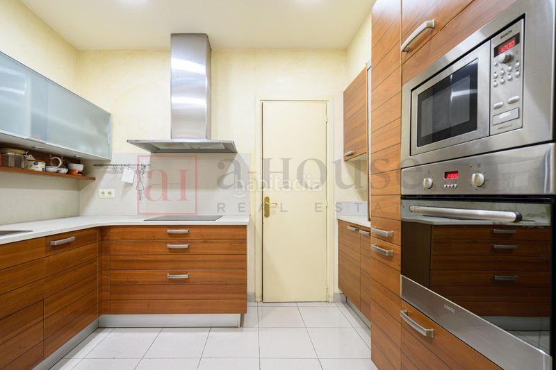 Foto b954c09a-d448-46b2-bd94-78a1a2348971. Pis amb calefacció a La Nova Esquerra de l´Eixample Barcelona