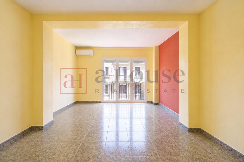 Foto 10499a9f-a830-45a4-a011-44149fb1c5cd. Pis amb calefacció a La Nova Esquerra de l´Eixample Barcelona