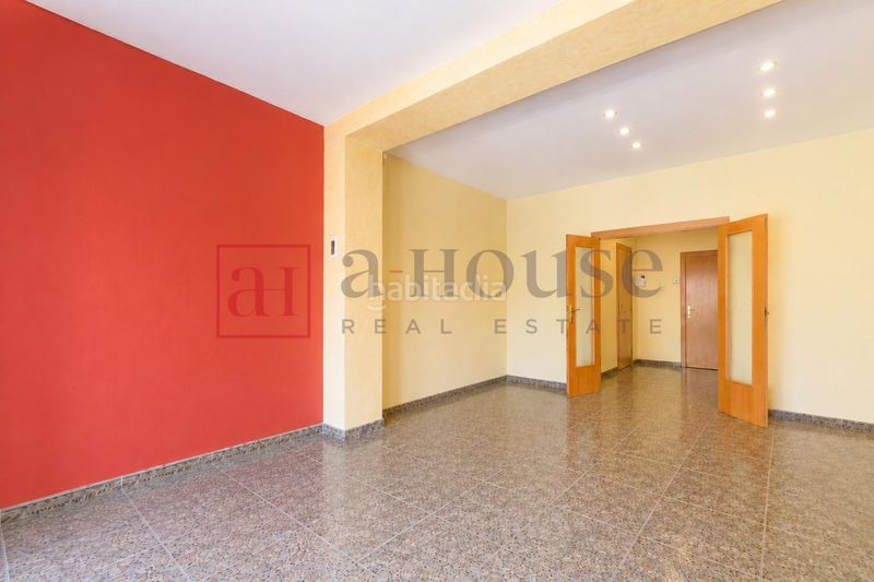 Foto 3f152560-76d8-4d85-adcf-d5969f07b29f. Pis amb calefacció a La Nova Esquerra de l´Eixample Barcelona