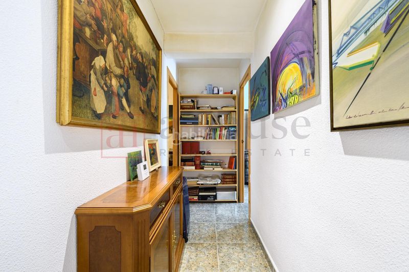 Foto c084ba5d-dbf2-4b00-bd33-4c898fb525d4. Pis amb calefacció a La Nova Esquerra de l´Eixample Barcelona