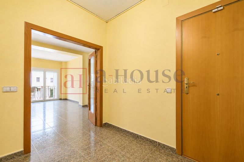 Foto e12ca4b0-09e2-46a5-aa78-aff026945ce1. Pis amb calefacció a La Nova Esquerra de l´Eixample Barcelona