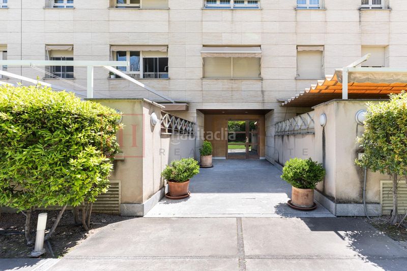 Foto 0e76f887-6258-4691-9319-a8b3619e8a6c. Pis amb calefacció aparcament piscina a Rejas Madrid