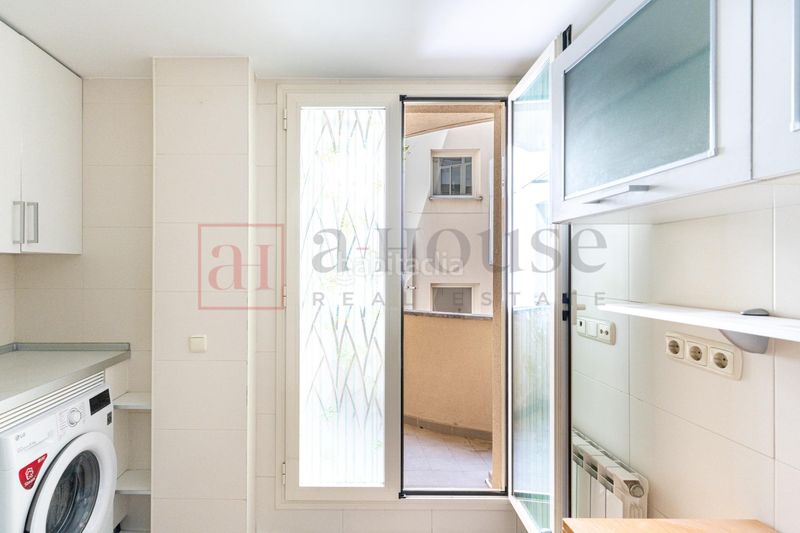 Foto 4c0e5c72-b5b0-42b6-862c-d7e2b4b21549. Pis amb calefacció aparcament piscina a Rejas Madrid