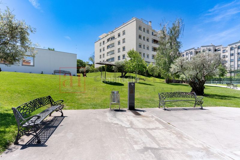 Foto bc47aa0c-2f3d-47b2-bfc9-81b85074e722. Pis amb calefacció aparcament piscina a Rejas Madrid
