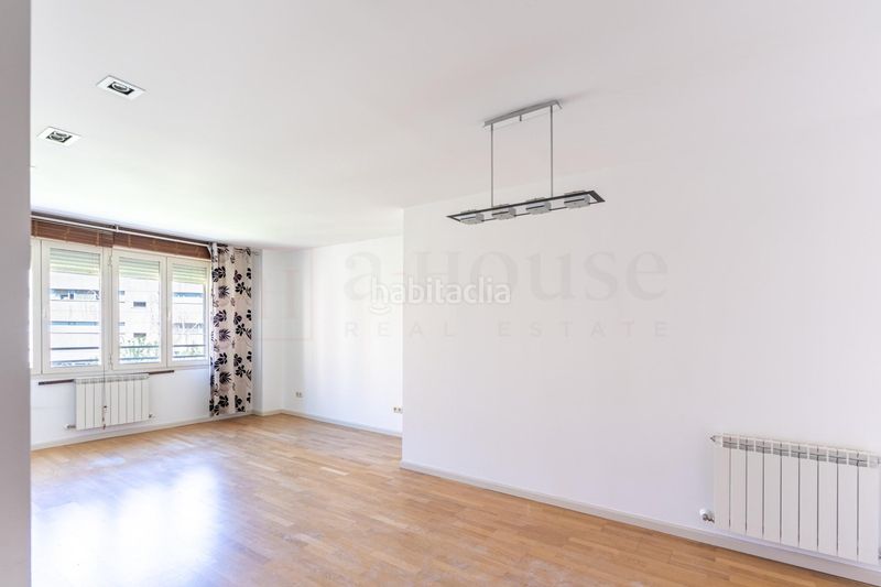 Foto fada0915-ab92-476b-b079-9002c55c53ea. Pis amb calefacció aparcament piscina a Rejas Madrid
