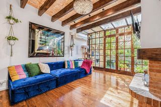 Dachwohnung  Passatge gaiolà. Piso reformado con terraza de 90m2 en la sagrada familia