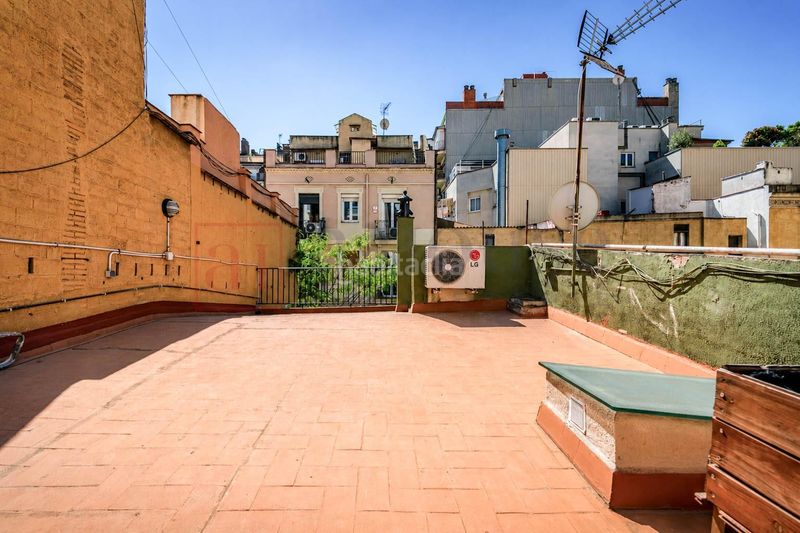 Foto 289f5e42-bdcd-47ca-9d36-b0a8c676dc62. Àtic amb calefacció a Dreta de l´Eixample Barcelona