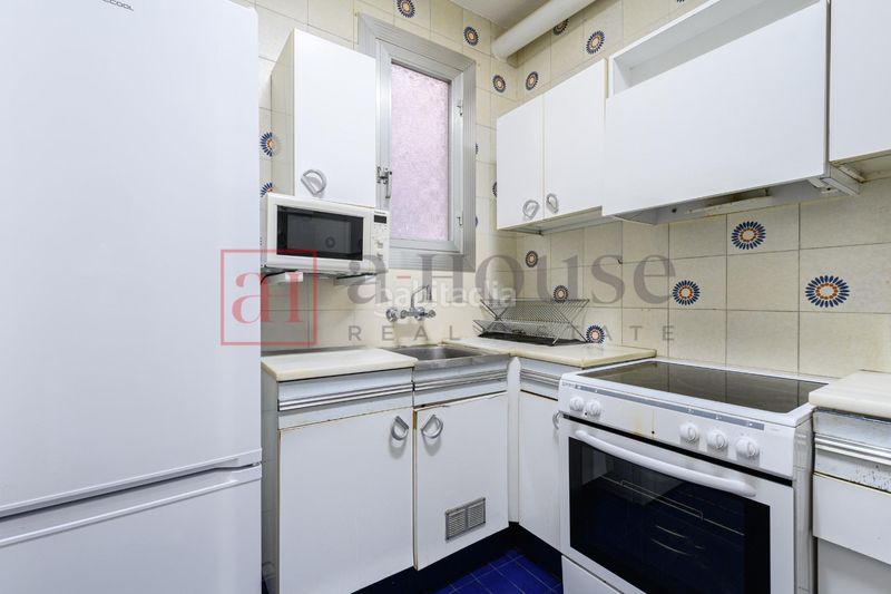 Foto bc8cd1cb-ce56-4ff0-a863-d6e8ec3f032b. Pis amb calefacció a La Nova Esquerra de l´Eixample Barcelona