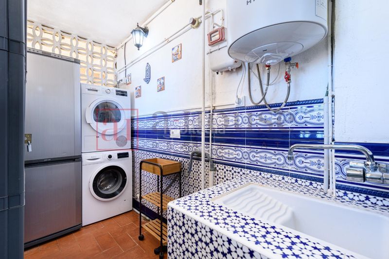 Foto d1ae22ac-6ab2-4b47-9f95-c3154ae7aad8. Àtic amb calefacció aparcament piscina a Vallpineda-Santa Bàrbara Sitges