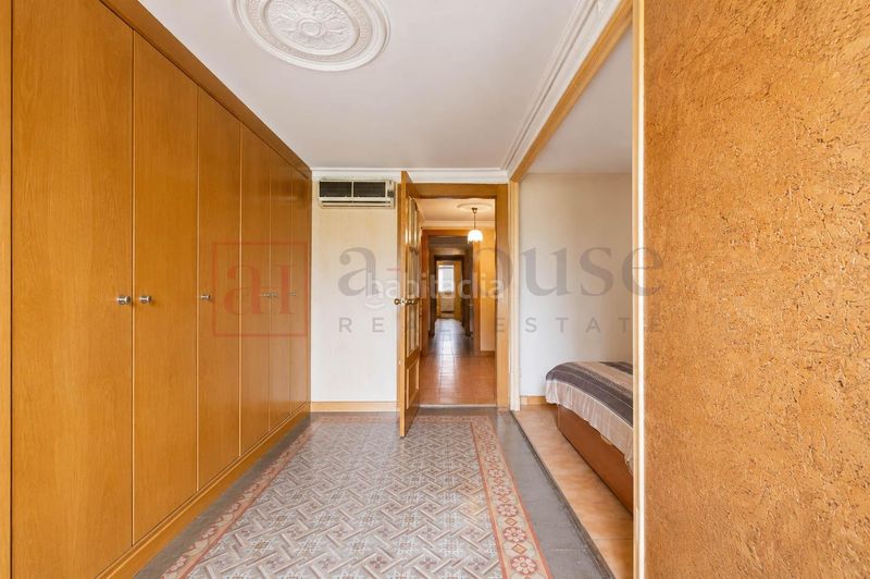 Foto e1adc05b-9e6d-4cd1-891a-b5844c91ca9a. Pis amb calefacció a La Nova Esquerra de l´Eixample Barcelona