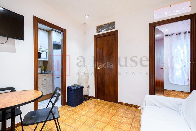 Foto a5c87592-8e18-41ca-9450-9a0de5b4027b. Pis a Fort Pienc Barcelona