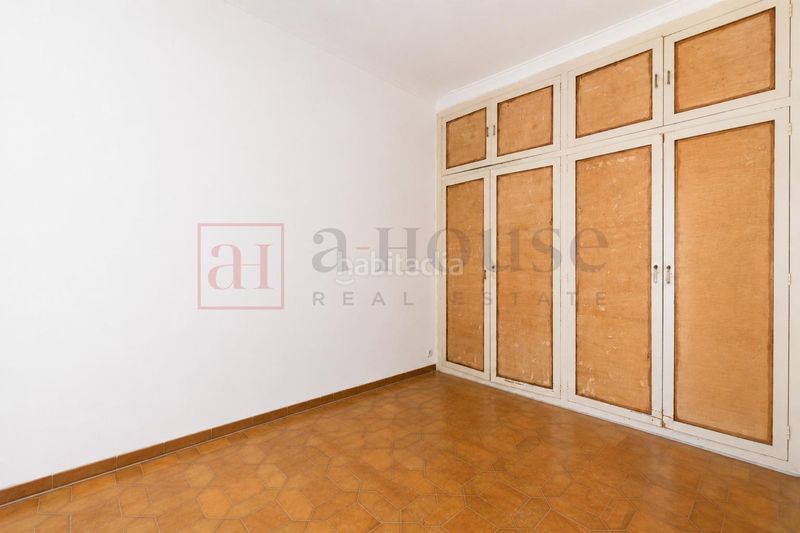 Foto e164c7a7-e7e1-451a-9a74-4bd1fdcc7423. Pis amb calefacció a Sant Antoni Barcelona