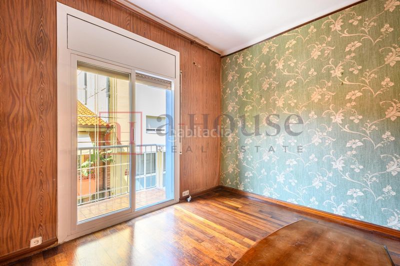 Foto ca5cd709-f166-45f1-bb17-d65df179eeed. Pis a La Salut Barcelona